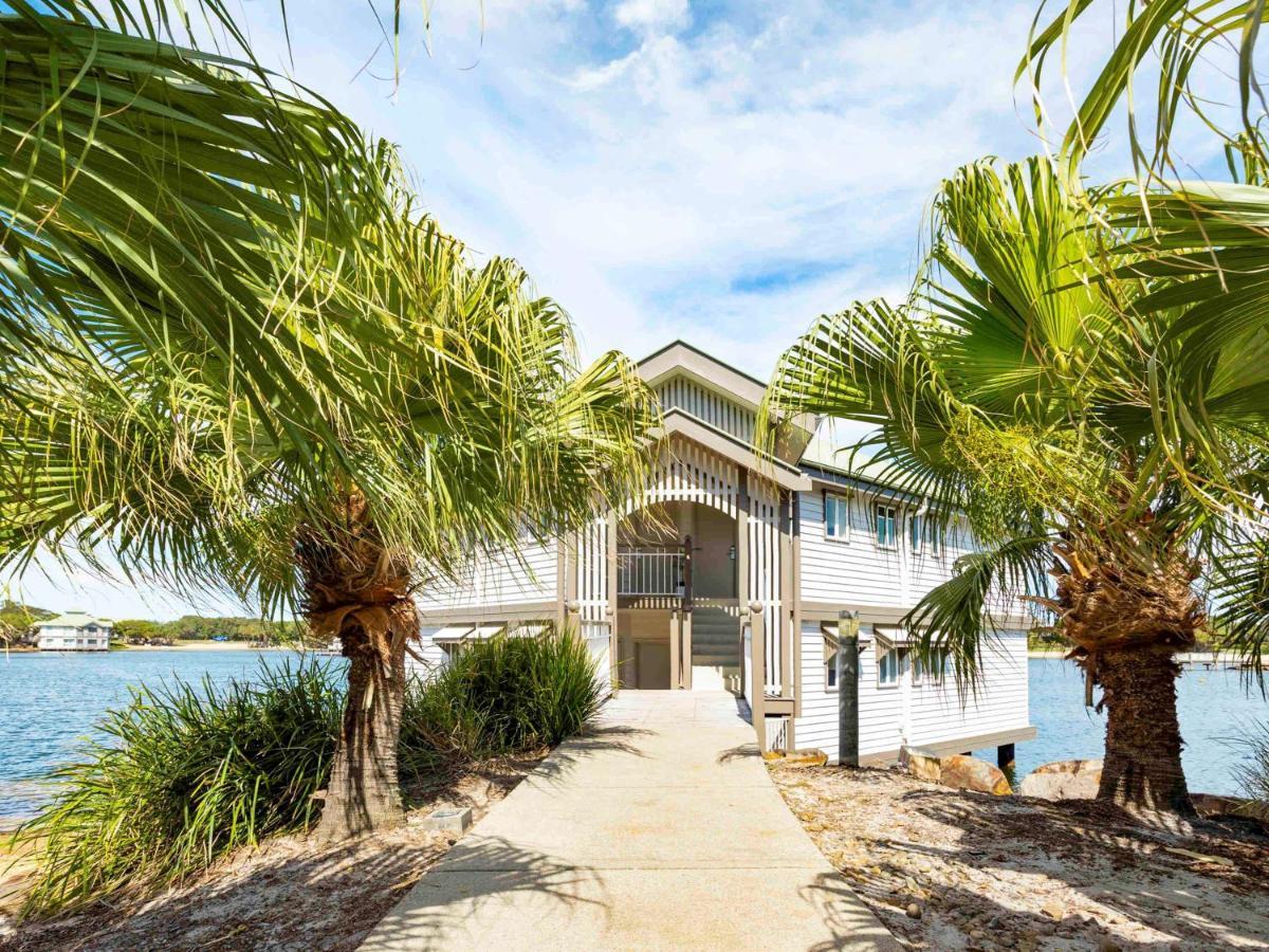 Novotel Sunshine Coast Hotel 4*