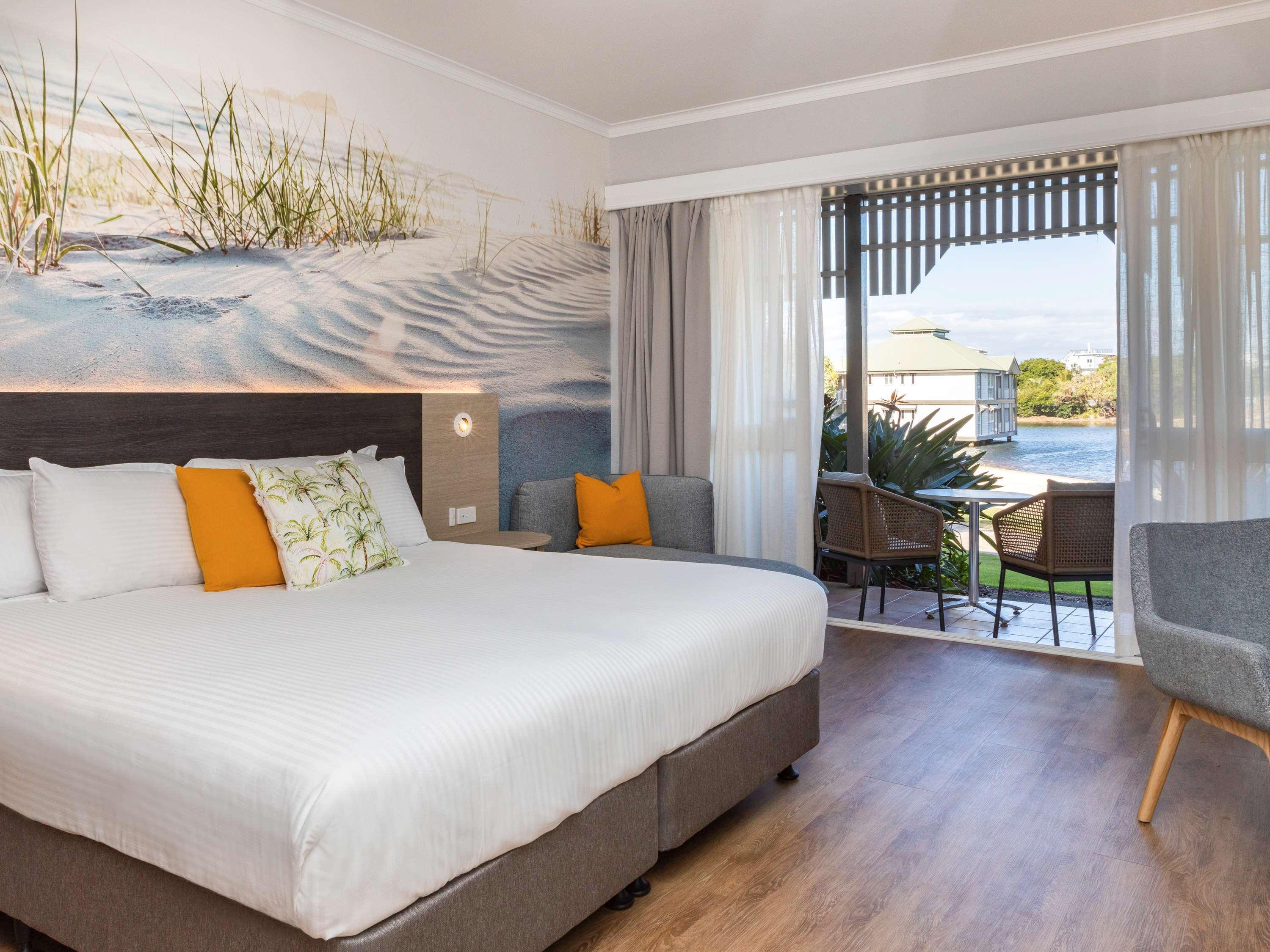 Novotel Sunshine Coast Hotel 4*