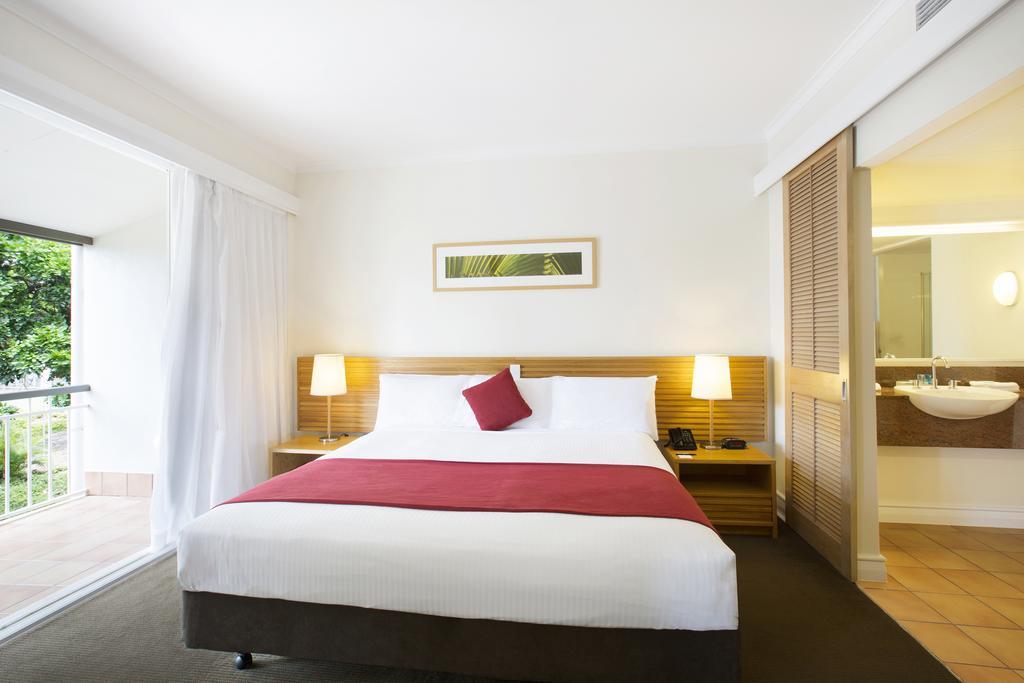 Hotel Novotel Sunshine Coast 4*