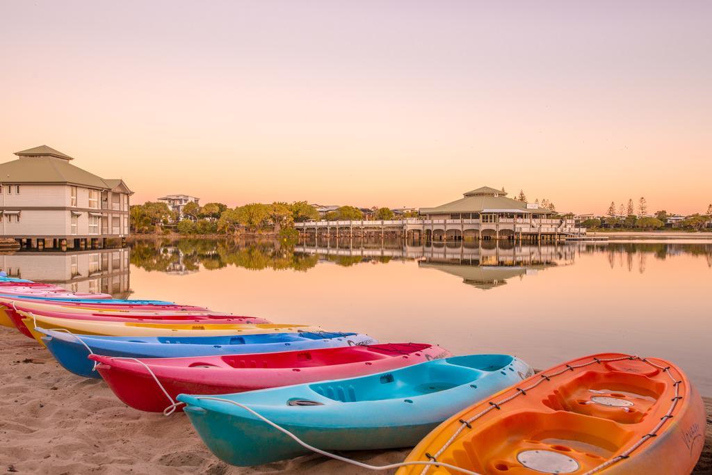 Hotel Novotel Sunshine Coast 4*